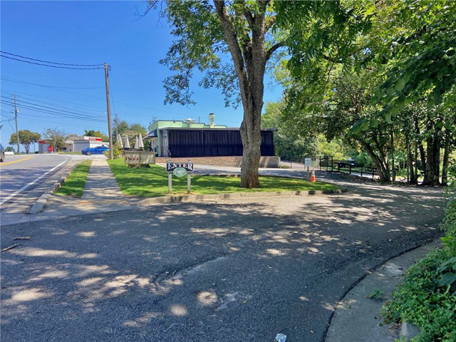 Dahlonega commercial properties